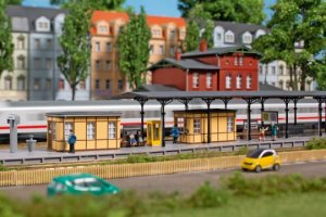 Auhagen Bahnhofsausstattung N