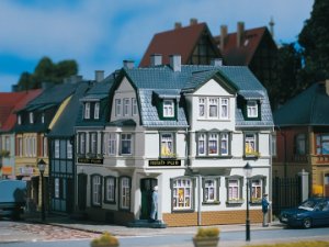 Auhagen Eckhaus Irish Pub H0/TT