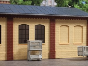 Auhagen Säulen kurz und Ziegelfriese rot H0