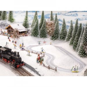 Noch micro-motion Langlauf-Loipe mit Après-Ski Hütte H0 