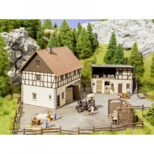 Noch Hofgut “Franz Fuhrmann & Co.” H0